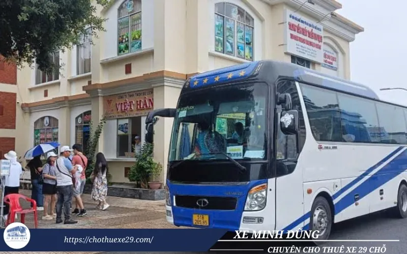 Thuê xe 29 chỗ đi Nha Trang