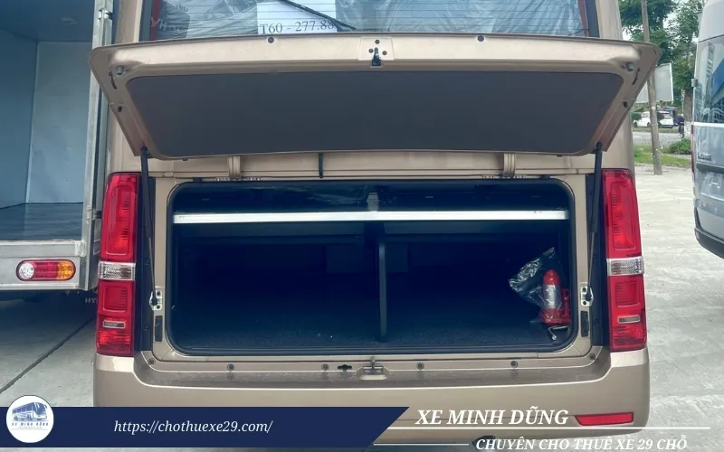 Hình ảnh thực tế cốp xe 29 chỗ Hyundai County