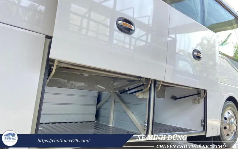 Tìm hiểu Xe 29 chỗ có cốp không