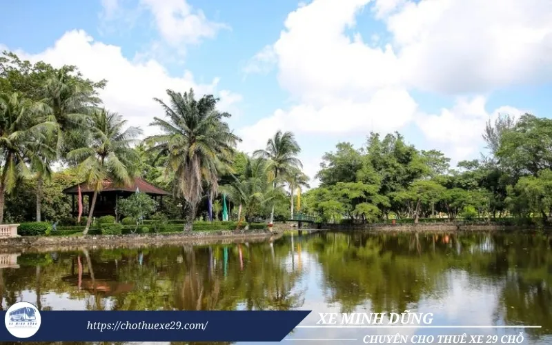 Cho thuê xe 29 chỗ đi Cà Mau tại TPHCM 36 Thuê xe đi Cà Mau tham quan Khu tưởng niệm Chủ tịch Hồ Chí Minh